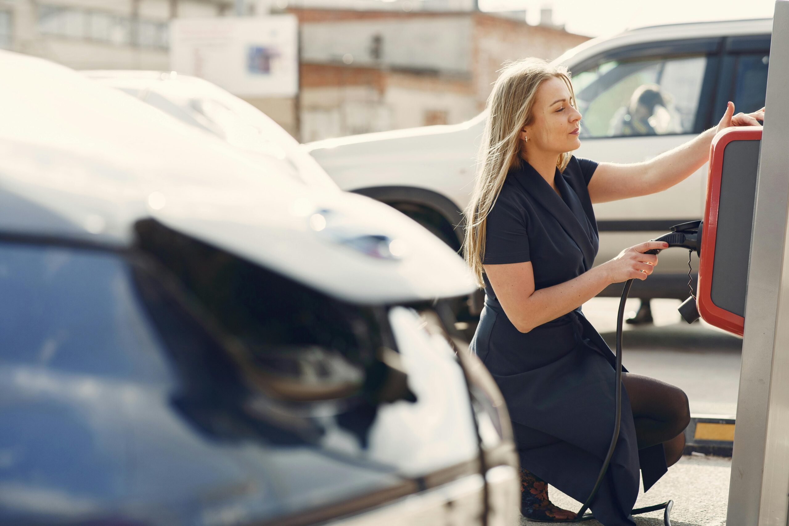 Wie hoch ist die Reichweite von einem E-Auto? Wie lange muss man laden?