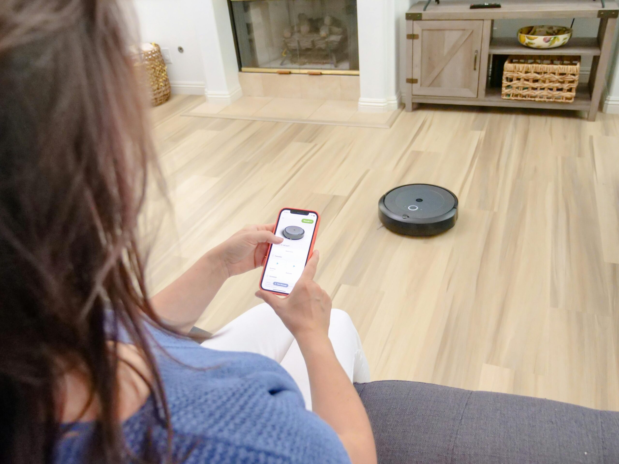 Was kann ich tun, wenn mein Miele Scout RX2 Home Vision Roboter-Staubsauger nicht auflädt?
