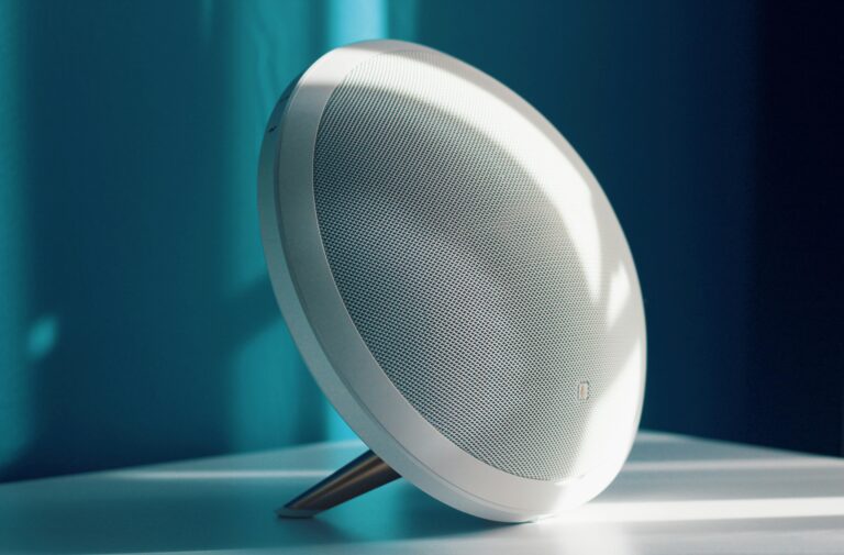 Wie stelle ich die Lautstärke meines Bang & Olufsen Beoplay A9 Lautsprechers optimal ein?