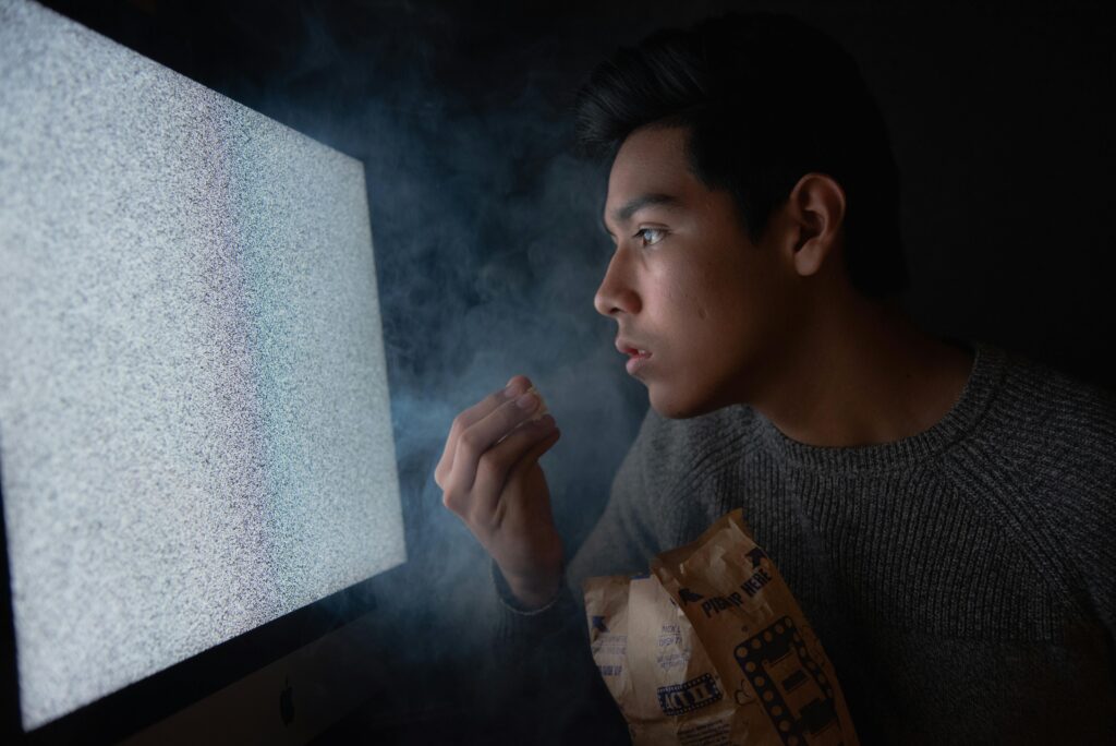 Warum zeigt mein Philips Smart TV den Fehlercode "DTV100" an?