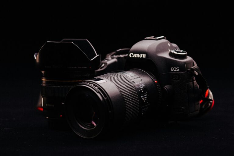 Wie behebe ich den "Fehler 30" bei meiner Canon EOS M50?