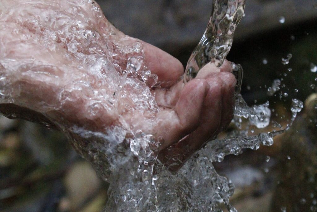 Warum leuchtet die Kontrollleuchte meines Grohe Red Wassersystems ständig rot